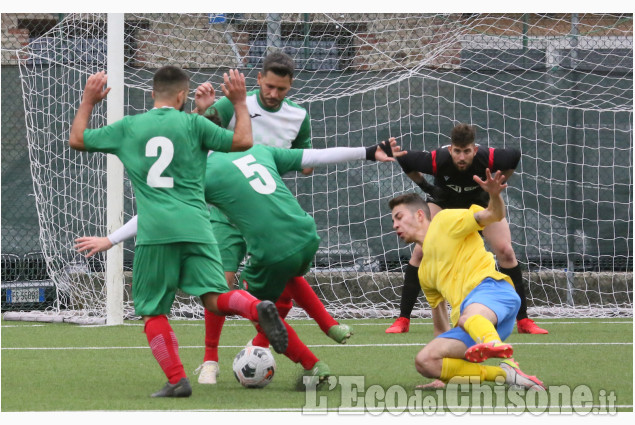 Calcio Seconda categoria play-off: Giaveno esulta