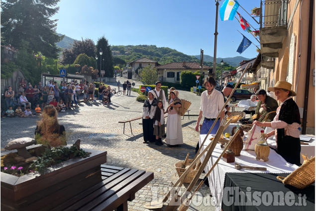 San Pietro,una comunità in festa per il gemellaggio