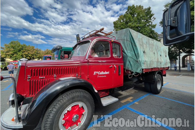 Pinerolo: 4°Raduno Camion storici