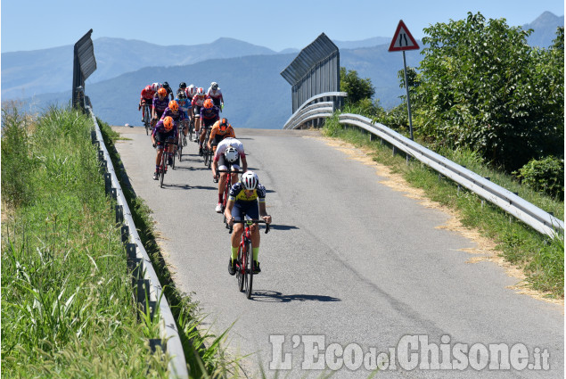 Ciclismo, giornata azzurra ad Osasco: festa dagli Allievi ai più piccoli