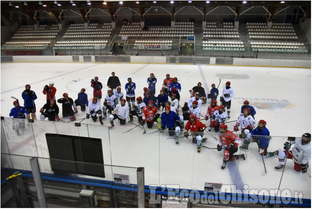 Hockey: Valpellice Bulldog sul ghiaccio a Pinerolo