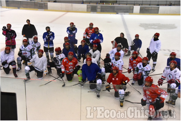 Hockey: Valpellice Bulldog sul ghiaccio a Pinerolo