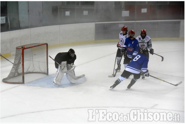 Hockey: Valpellice Bulldog sul ghiaccio a Pinerolo