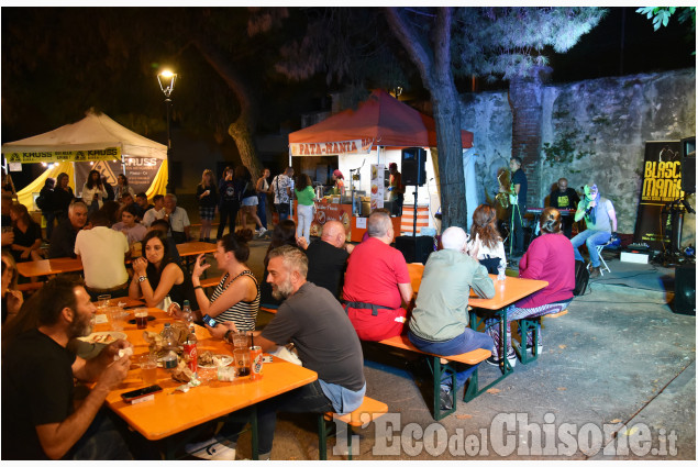 Pinerolo: Pubblico,arte e mestieri in festa per l'Artigianato