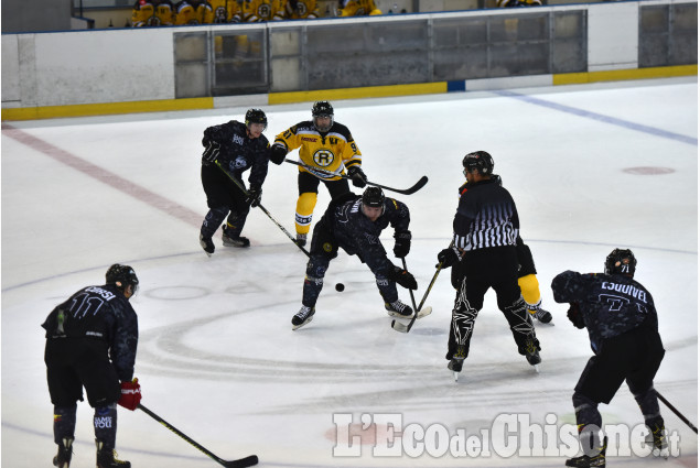 Pinerolo: Ice Hockey World Championships Weekend Pinerolo: Ice Hockey World Championships Weekend