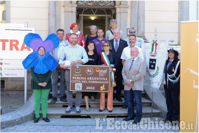 Perosa Argentina Città del formaggio: le immagini di due giorni di iniziative