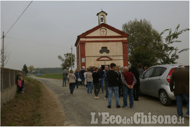 None: processione e messa alla chiesetta restaurata di San Sebastiano
