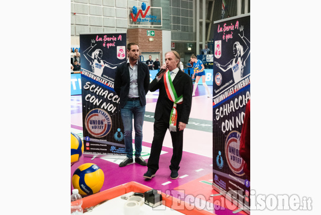 Volley, la serata al Pala Bus Company: Pinerolo-Novara in immagini