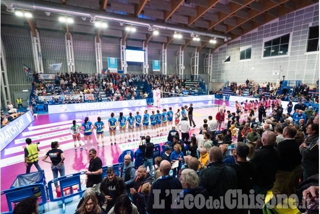 Volley, la serata al Pala Bus Company: Pinerolo-Novara in immagini