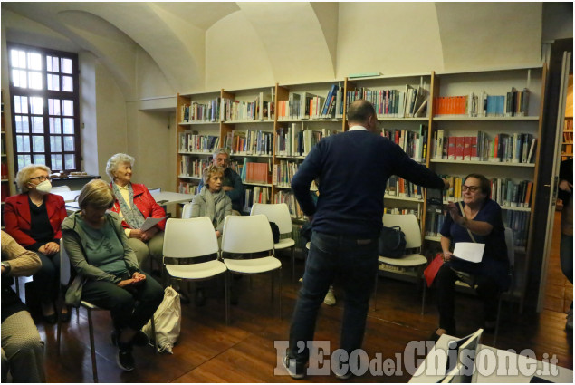 Piobesi: letture e tè in biblioteca