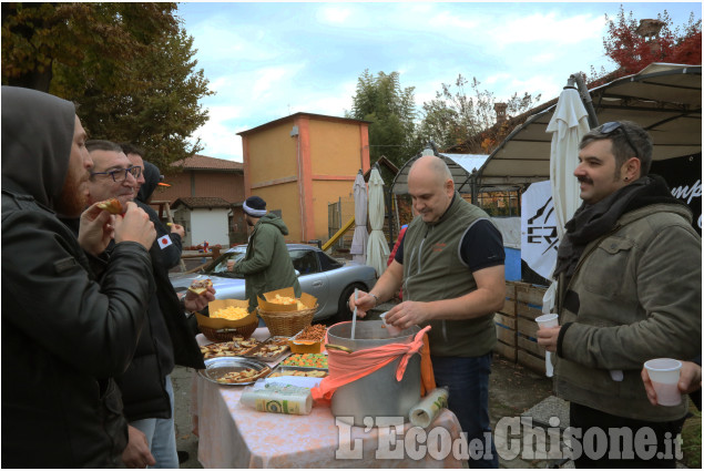 Virle: successo alla fiera del nespolo germanico e della zucca