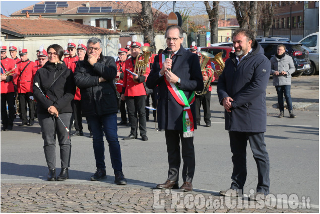 Piobesi: in occasione della Festa di Santa Cecilia, domenica 27 è stato inaugurato il monumento dedicato alla Banda musicale.