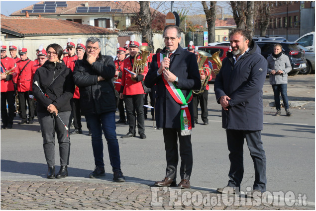 Piobesi: in occasione della Festa di Santa Cecilia, domenica 27 è stato inaugurato il monumento dedicato alla Banda musicale.