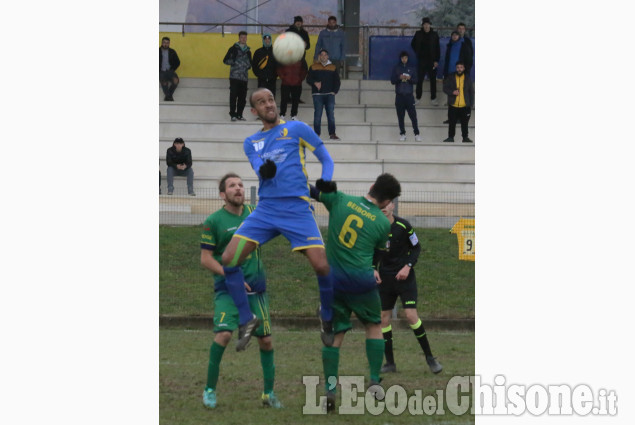 Calcio Seconda categoria: Cumiana supera Beiborg nello scontro al vertice