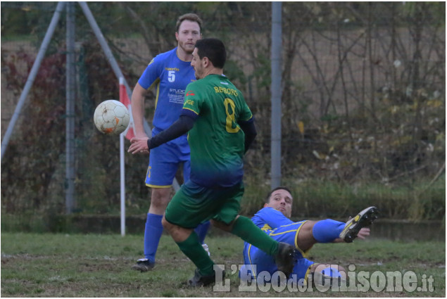 Calcio Seconda categoria: Cumiana supera Beiborg nello scontro al vertice