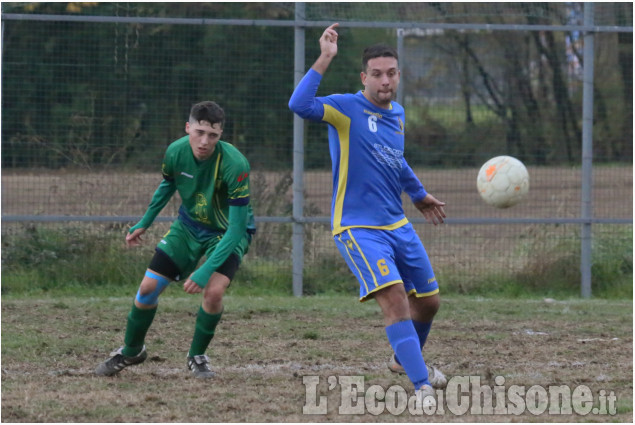 Calcio Seconda categoria: Cumiana supera Beiborg nello scontro al vertice