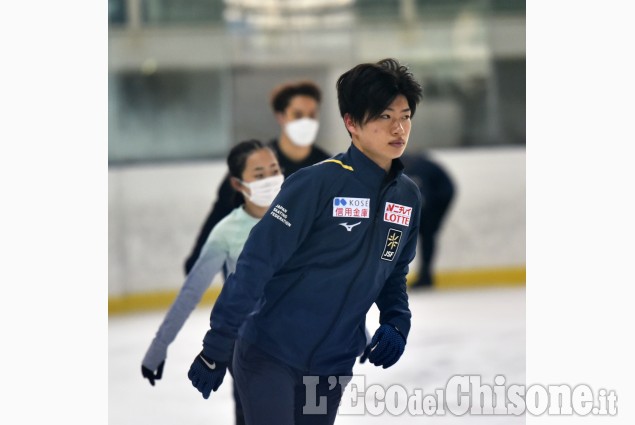 Pinerolo:Pattinaggio,i campioni del Giappone al Palazzetto del ghiaccio
