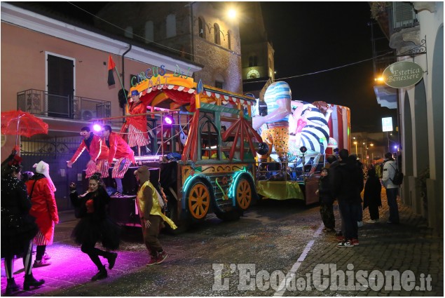 Piobesi: sfilata notturna di Carnevale