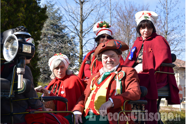 San Pietro v.l. Il carnevale in paese