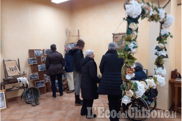 Castagnole : Mostra fotografica "Donne in cammino" 