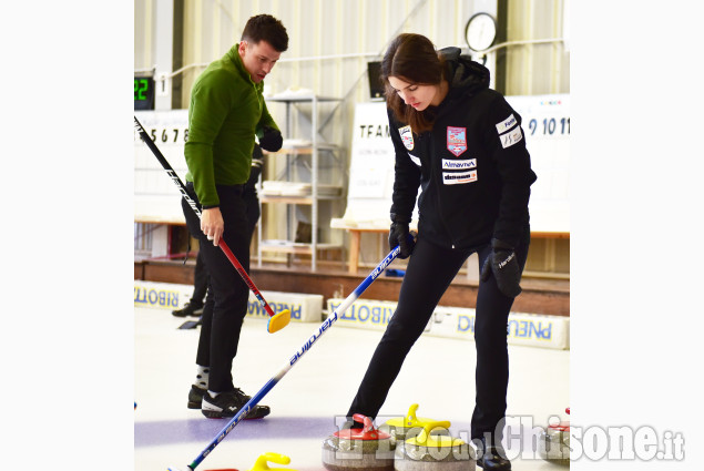 Pinerolo:Curling, finali di campionati italiani misti