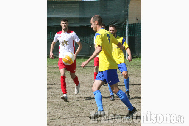 Calcio Prima categoria: Nichelino Hesperia si salva e spedisce Villar Perosa in Seconda categoria