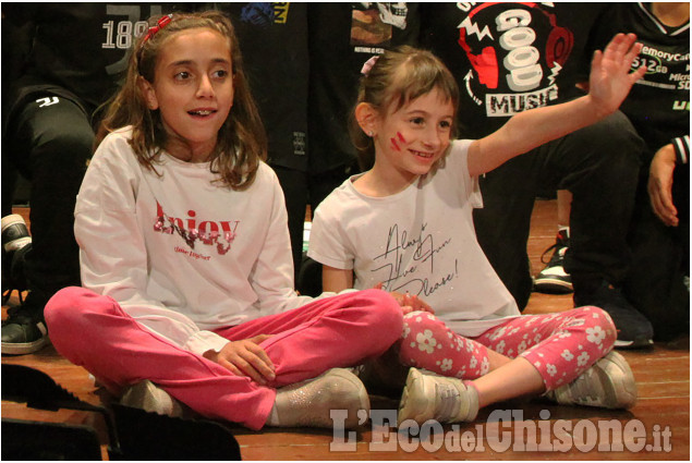 None: no al bullismo al cinema teatro Eden
