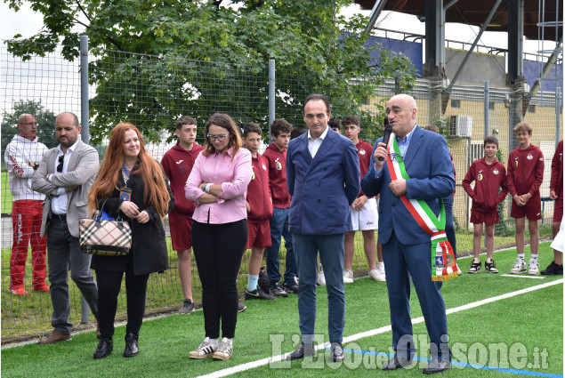 Cumiana: il Presidente della Regione Alberto Cirio inaugura il nuovo campo in sintetico