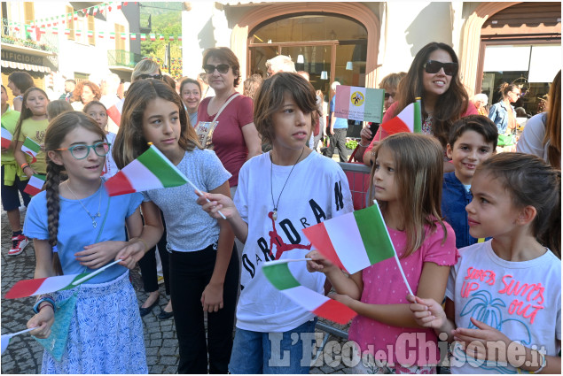 Le immagini: Mattarella a Torre Pellice, accolto dalle comunità del Pinerolese