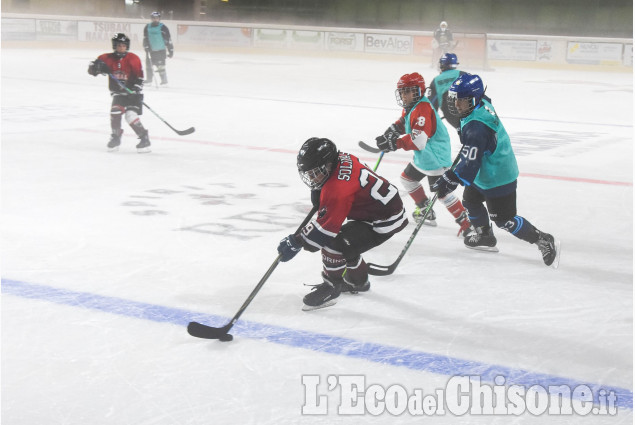 Hockey ghiaccio, immagini dal riuscito Valpe Day