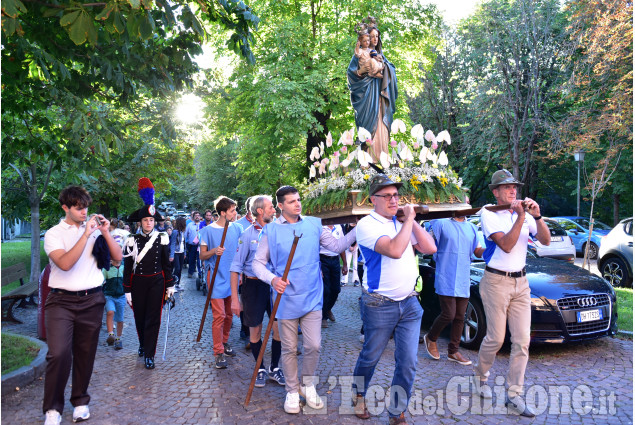 Pinerolo: Processione alla Basilica di San Maurizio