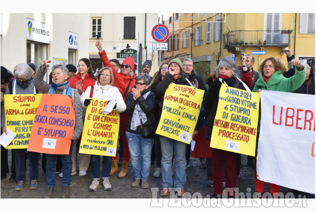 Pinerolo:Corteo del 25 Novembre per dire No alla violenza contro le donne