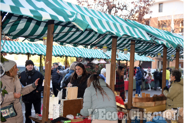 Cantalupa: Babbo Natale e il mercatino  