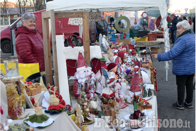 Pinerolo Abbadia Alpina il mercatino di Natale 