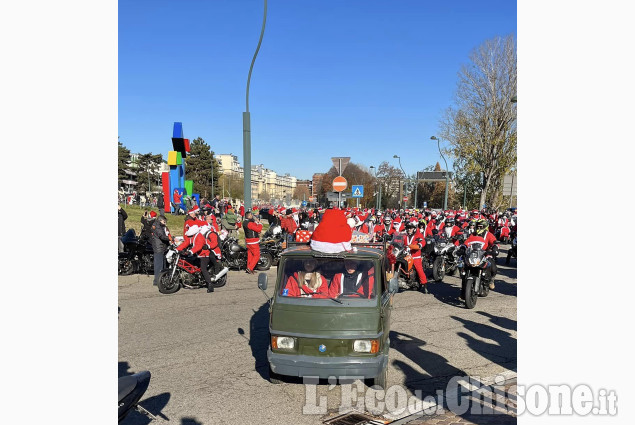   50mila babbi Natale all'Ospedale Regina Margherita di Torino