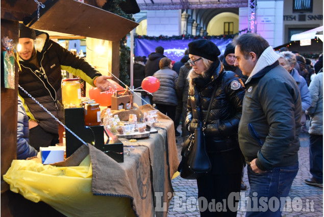 Pinerolo ,mercatini è Babbo Natale