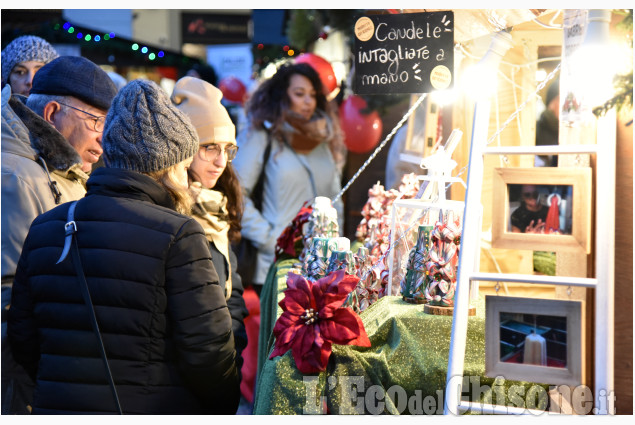 Pinerolo ,mercatini è Babbo Natale
