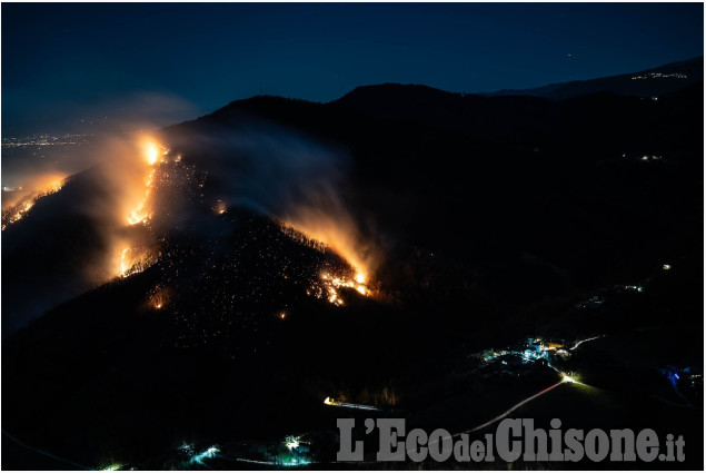 Incendio Prarostino-Porte, le immagini 