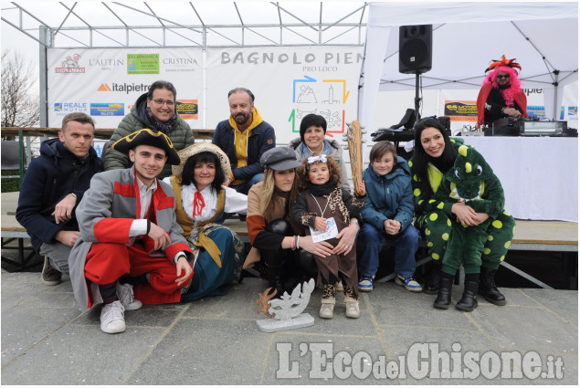 Bagnolo Invasione  in maschera  in piazza Paire