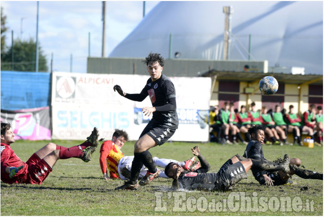 Calcio Eccellenza: a Cavour vittoria convincente, decide Gili