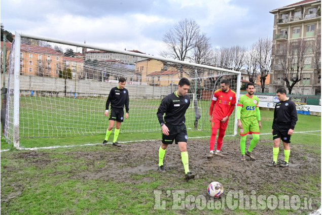 Calcio serie D, sopralluogo dell’arbitro, poi si gioca: Pinerolo prende u punto con l’Asti