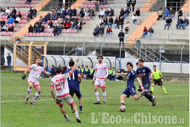 Calcio serie D, sopralluogo dell’arbitro, poi si gioca: Pinerolo prende u punto con l’Asti