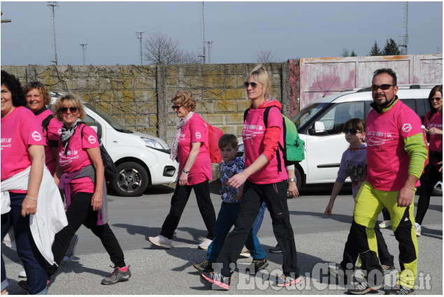 Barge: oltre cento persone alla camminata in rosa 