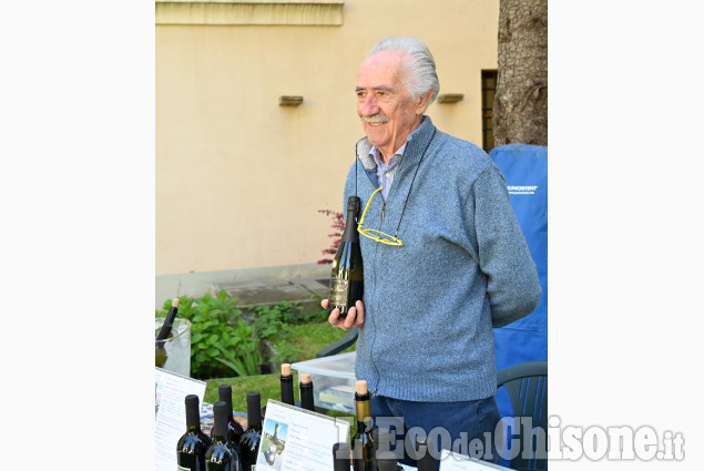 Pinerolo: Una giornata nei cortili del centro storico musica e degustazione vini