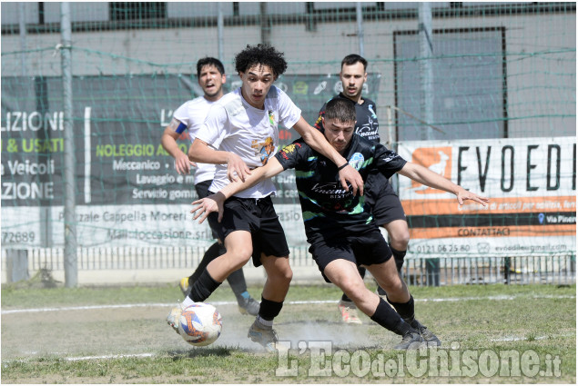 Calcio Seconda categoria: poker Chisone