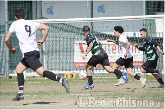 Calcio Seconda categoria: poker Chisone