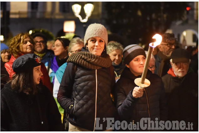 Pinerolo:Fiaccolata per il 25 Aprile in piazza Facta