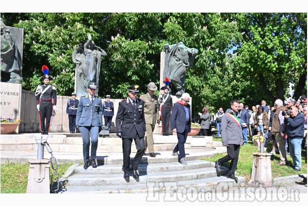 Pinerolo: 25 aprile e Festa della Liberazione, le immagini del corteo 