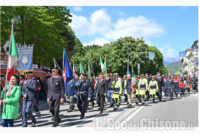 Pinerolo: 25 aprile e Festa della Liberazione, le immagini del corteo 