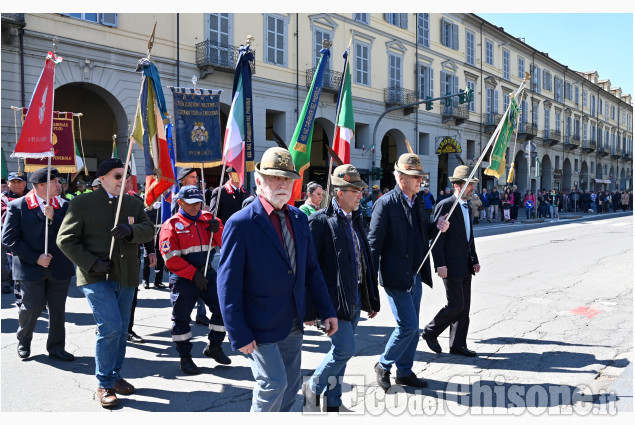 Pinerolo: 25 aprile e Festa della Liberazione, le immagini del corteo 